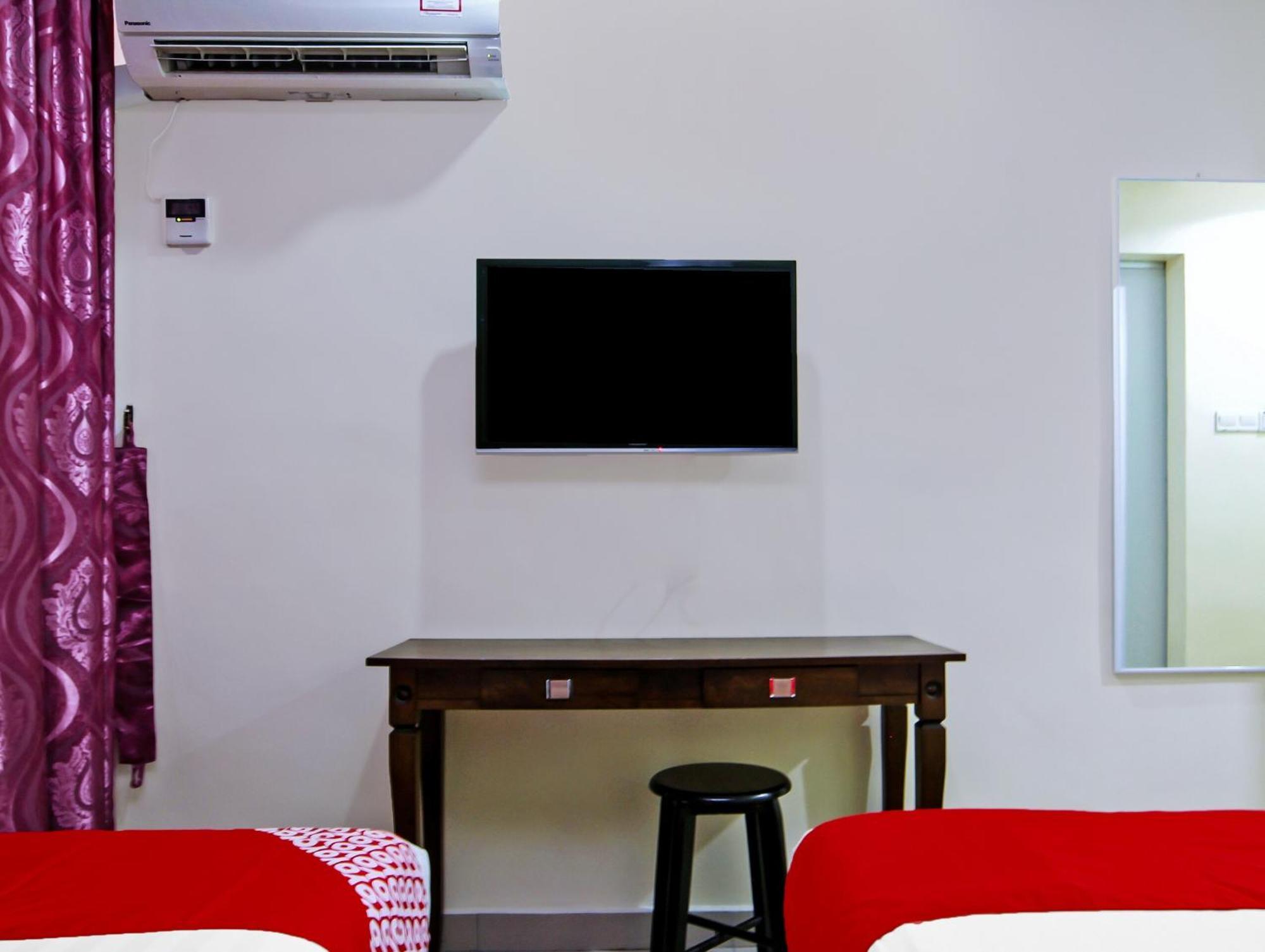 Oyo 44054 Holiday Mansion Inn Sibu Zewnętrze zdjęcie